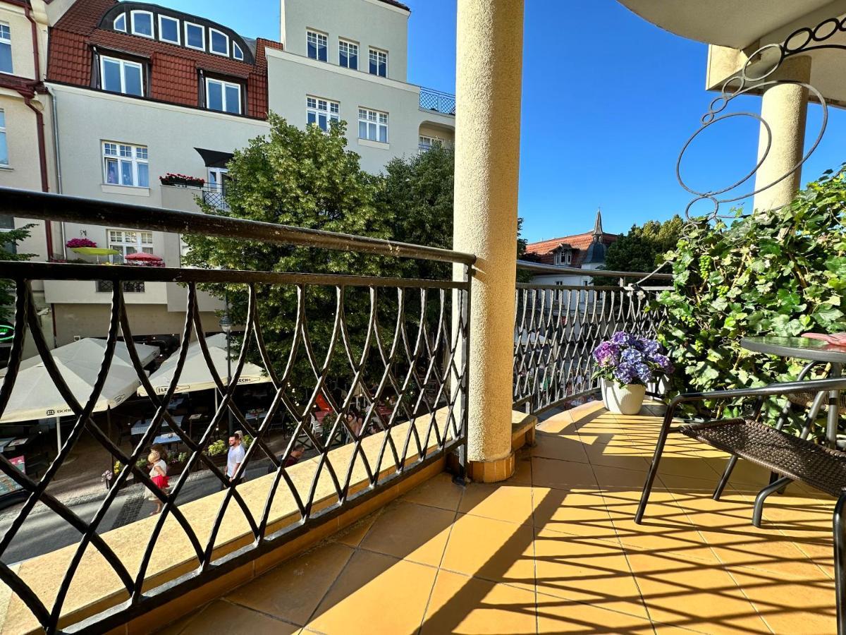 Azja, Sopot Monte Cassino, Balkon, Parking Luaran gambar